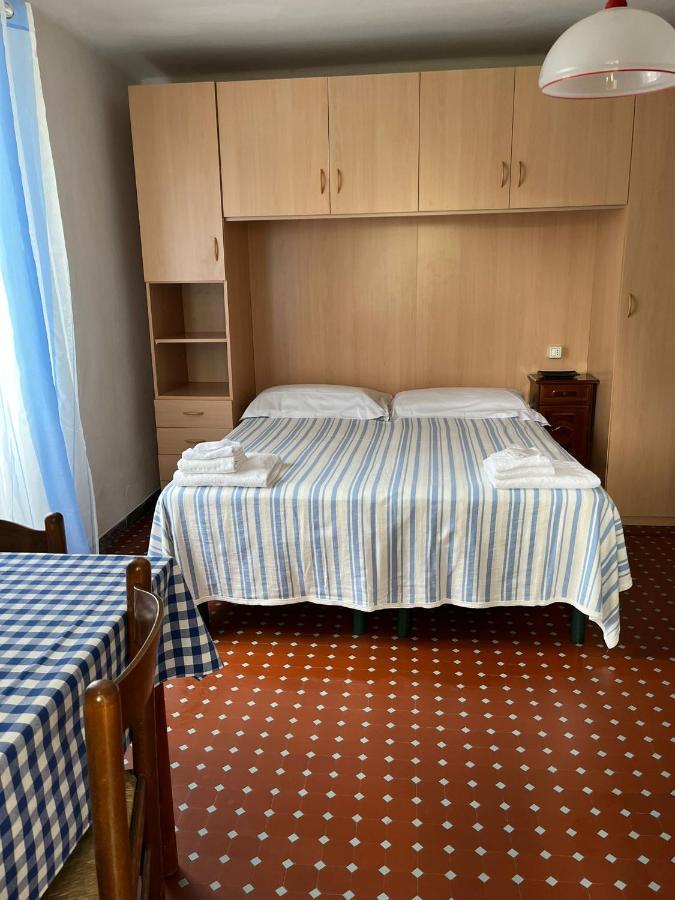 Casa Violetta Bed & Breakfast Marina di Massa Εξωτερικό φωτογραφία