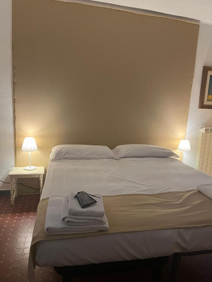 Casa Violetta Bed & Breakfast Marina di Massa Εξωτερικό φωτογραφία