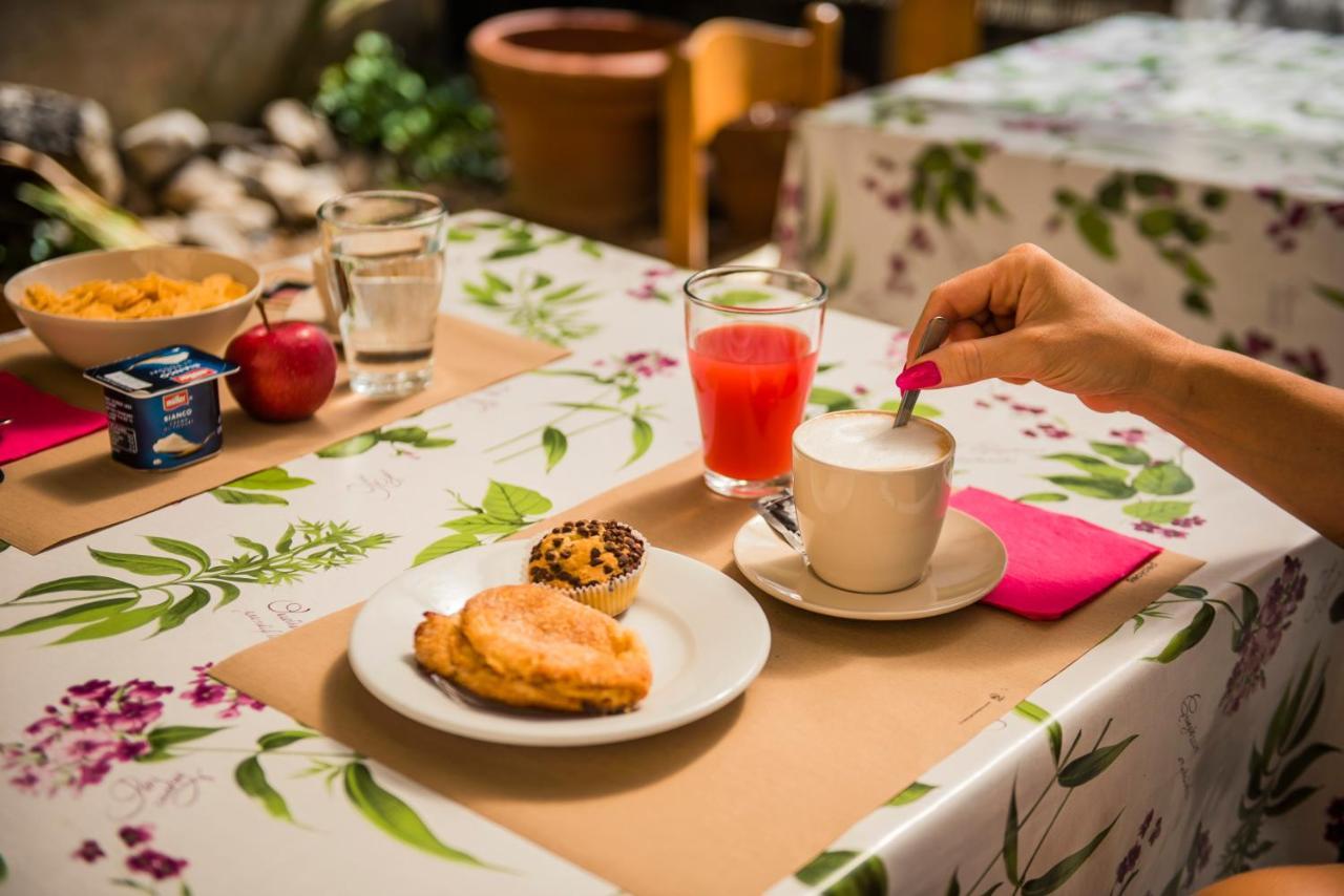 Casa Violetta Bed & Breakfast Marina di Massa Εξωτερικό φωτογραφία